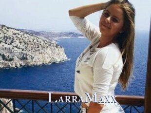 LarraMaxx