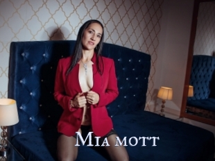 Mia_mott