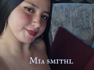 Mia_smithl